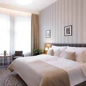 Schwaiger 4* Прага